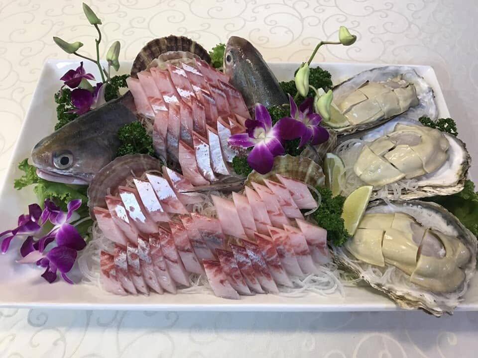 正福伯活海鮮餐廳 生魚片牡蠣拼盤